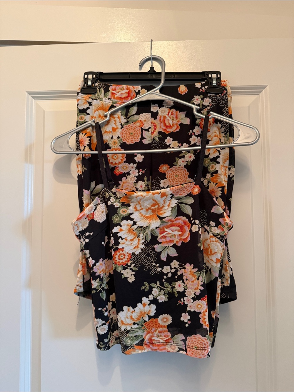 Floral Black and Peach Matching Set